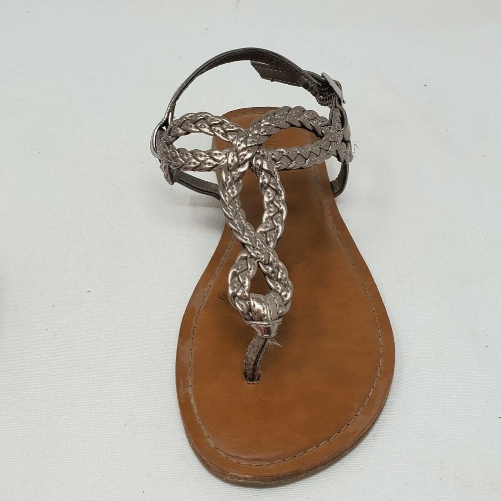 Women's Merona Jana Quarter Strap Flat Strappy Sandals in Silver Size 6 - Picture 2 of 11